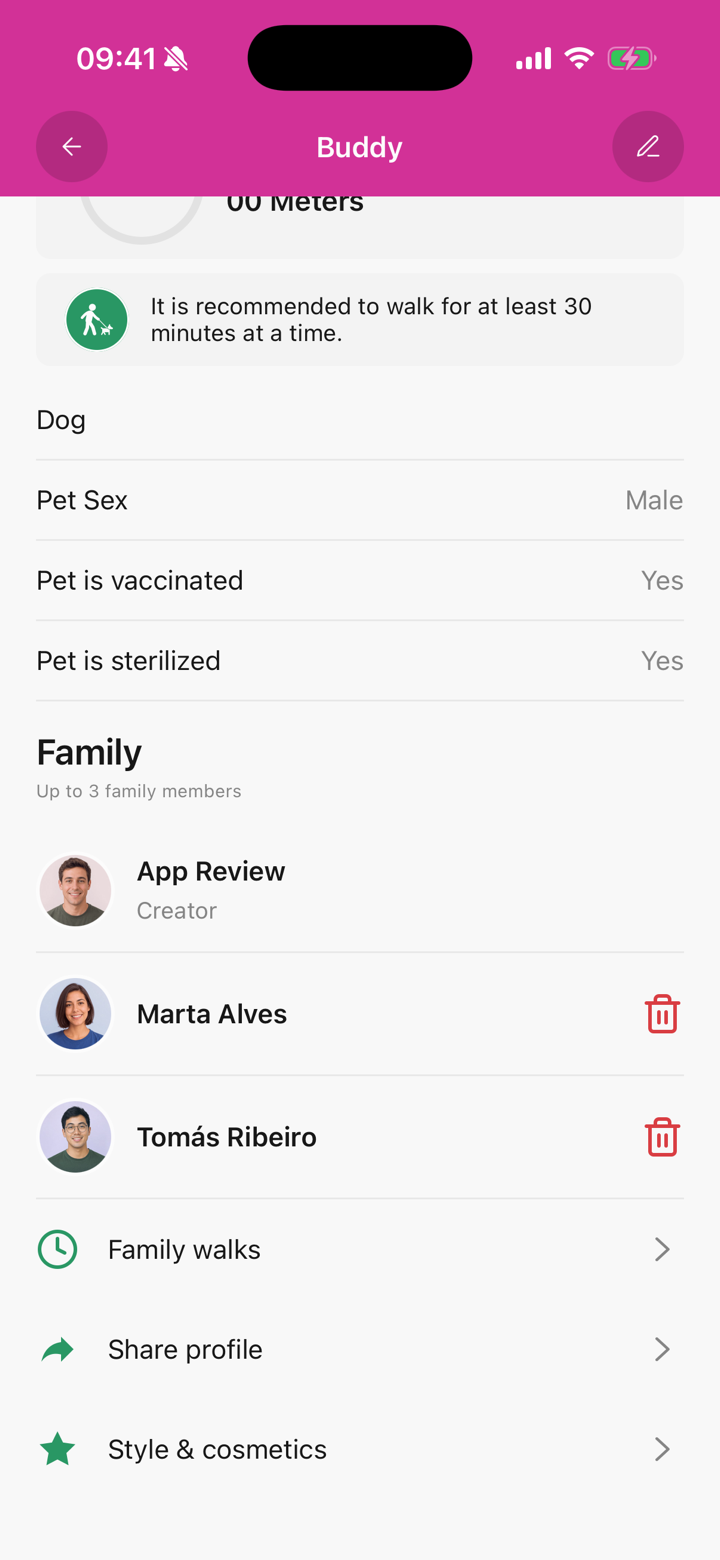 A pet profile in Tailomi showing the family section with co-owners