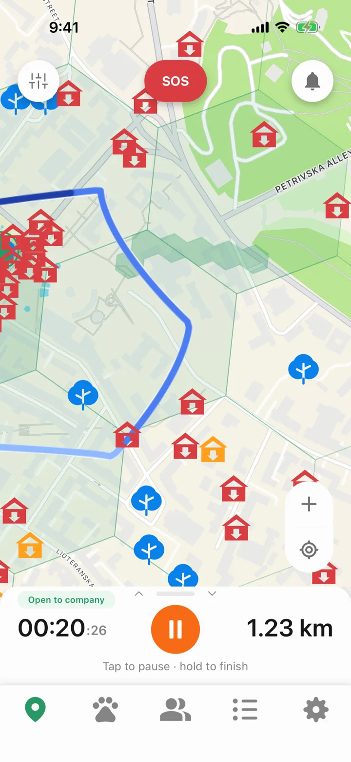 A walk in progress in Tailomi, with the route drawn on the map and live distance and time